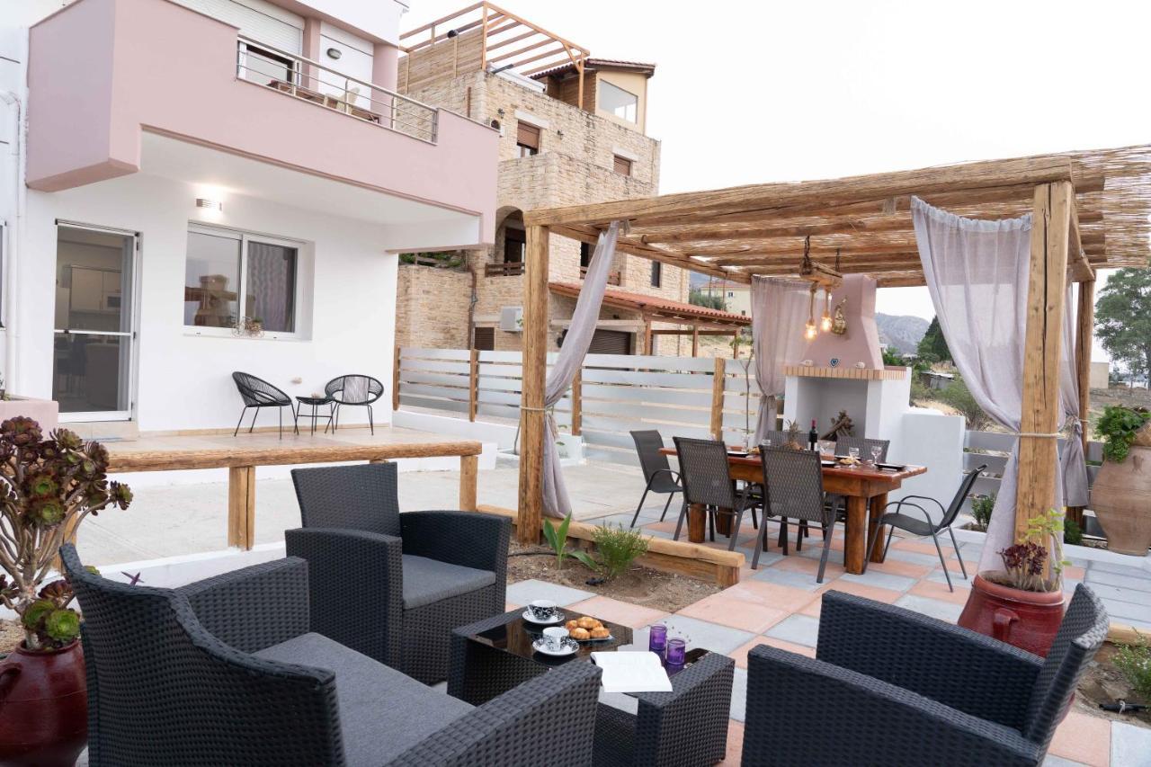 Haritos Holidays Home Pombia Exterior foto