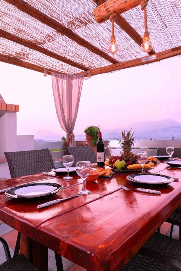 Haritos Holidays Home Pombia Exterior foto