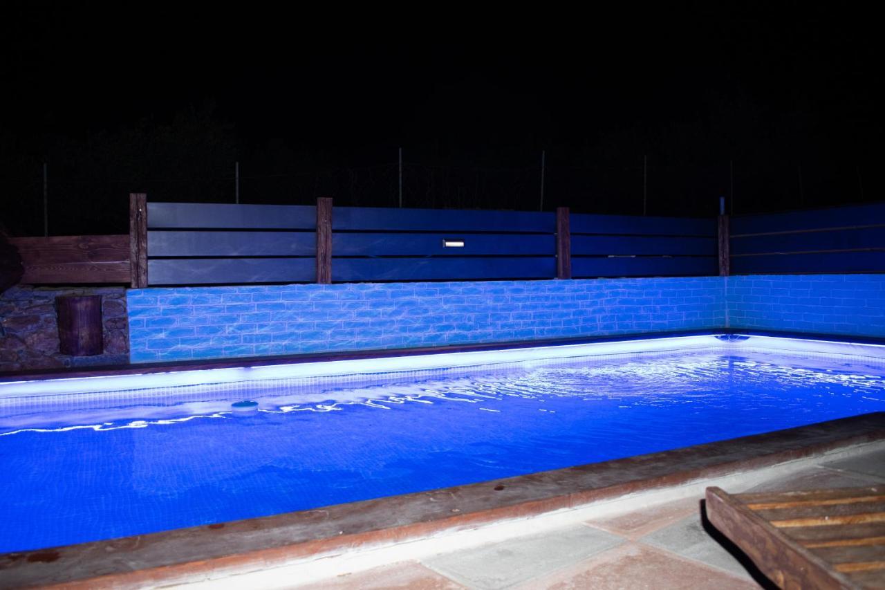 Haritos Holidays Home Pombia Exterior foto